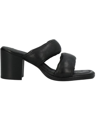 Lemarè Sandals - Black