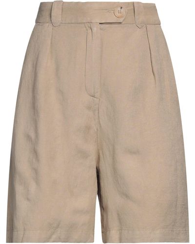 Minus Shorts & Bermuda Shorts - Natural