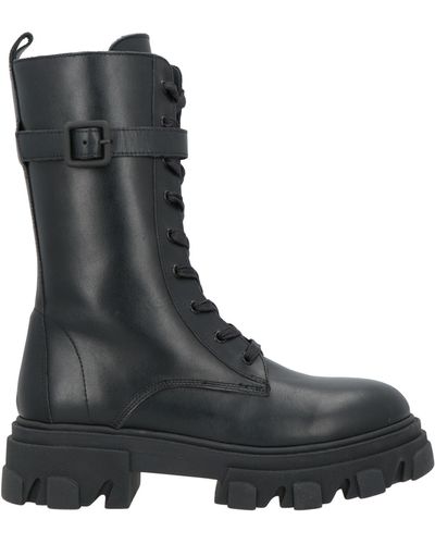 Stokton Ankle Boots - Black