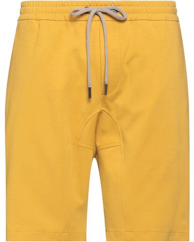 Hōsio Shorts & Bermuda Shorts - Yellow