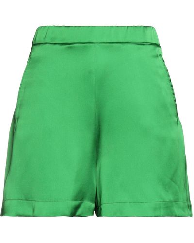 THE NINA STUDIO Shorts & Bermuda Shorts - Green