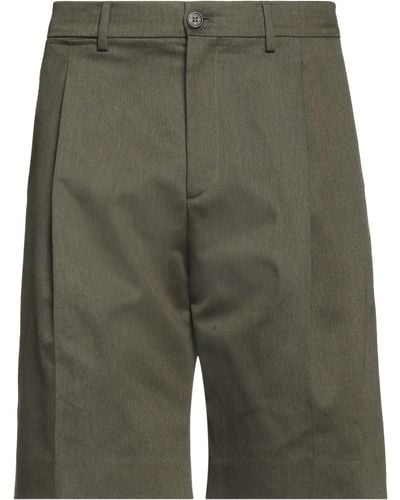 Golden Goose Shorts & Bermudashorts - Grün