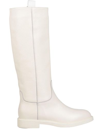 Doucal's Boot - White