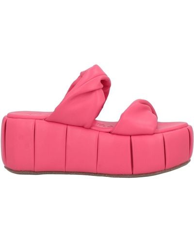 THEMOIRÈ Sandals - Pink