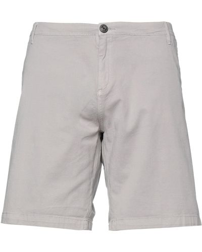 Refrigue Shorts & Bermuda Shorts - Grey