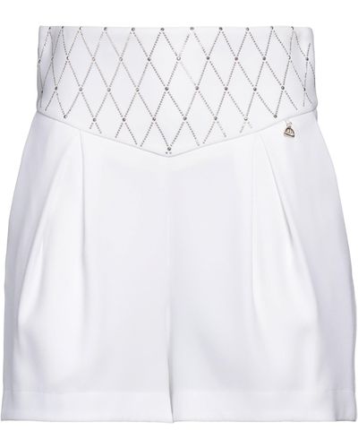 DIVEDIVINE Shorts & Bermuda Shorts - White
