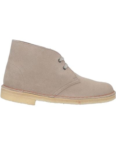 Clarks Desert Boot Suede Boots - Natural