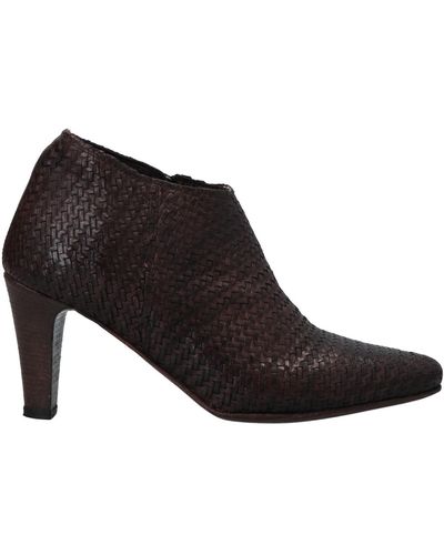 Alexander Hotto Ankle Boots - Black