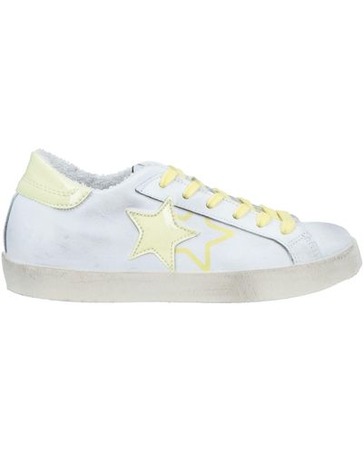 2Star Trainers - White