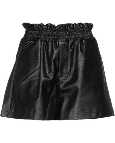 Odi Et Amo Shorts & Bermuda Shorts - Black