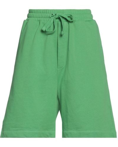 Nanushka Shorts & Bermudashorts - Grün