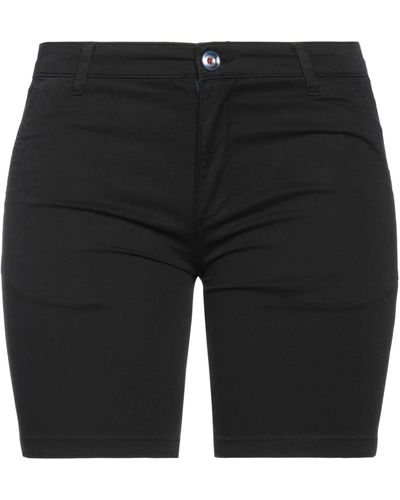 Fred Mello Shorts & Bermuda Shorts - Black