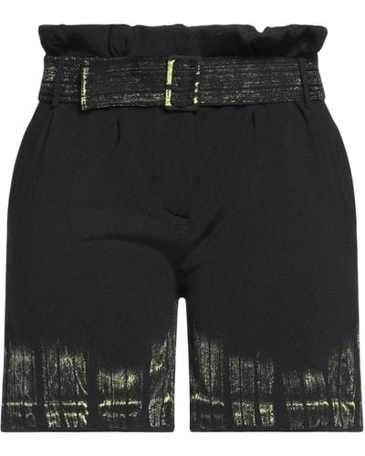 antonella rizza Shorts & Bermuda Shorts - Black