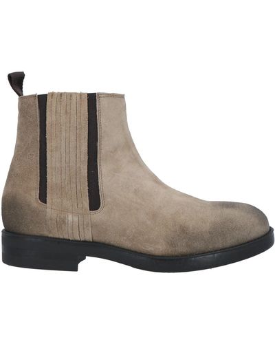 Boemos Ankle Boots - Brown