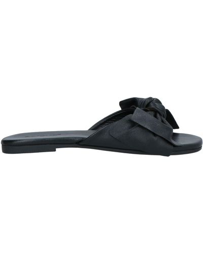 Inuovo Sandals - Black