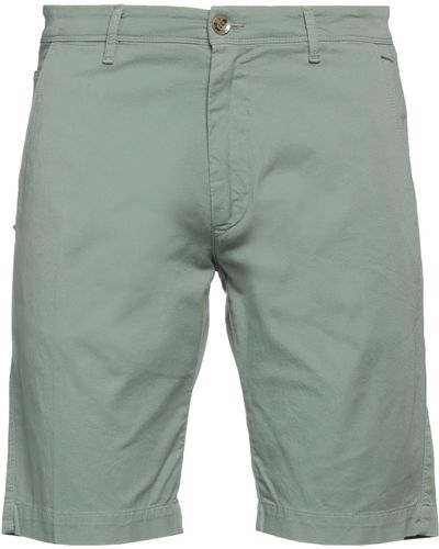 Officina 36 Shorts & Bermuda Shorts - Green