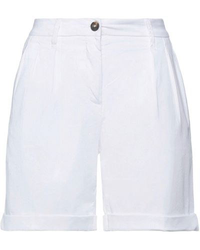 Fay Shorts & Bermuda Shorts - White