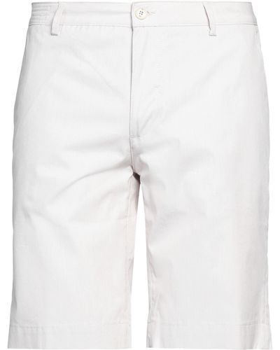 Yan Simmon Shorts & Bermuda Shorts - White