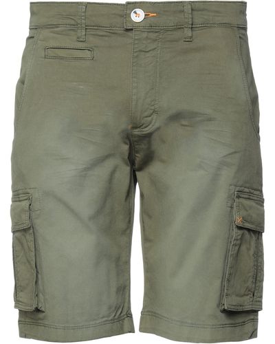 Sseinse Shorts & Bermuda Shorts - Green