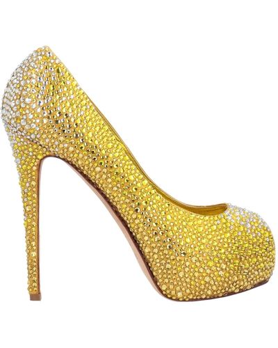 Le Silla Court Shoes - Yellow