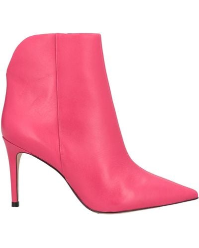 Carrano Ankle Boots - Pink