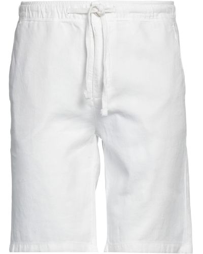 North Sails Shorts & Bermuda Shorts - White