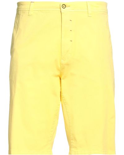 Berna Shorts & Bermuda Shorts - Yellow