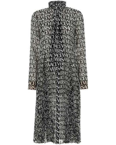 Versace Bedrucktes crêpe-hemd-kleid - Grau