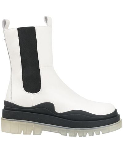 Steve Madden Ankle Boots - White
