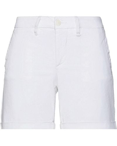 Blauer Shorts & Bermuda Shorts - White
