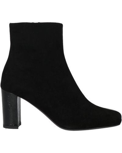 Caractere Ankle Boots - Black