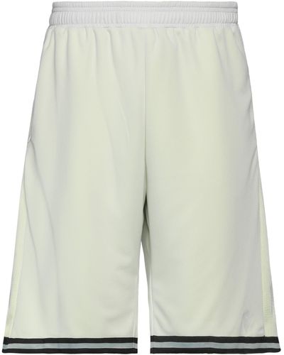 MACRON Shorts & Bermuda Shorts - Green