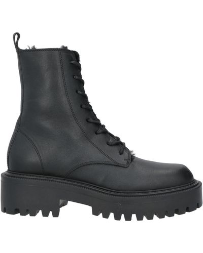 Vic Matié Ankle Boots - Black