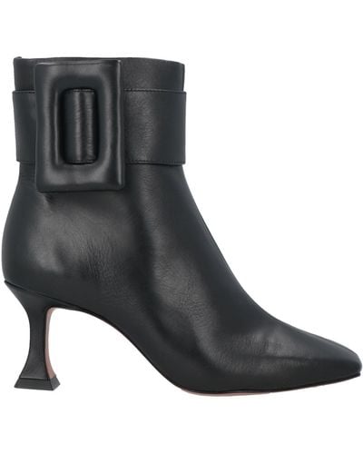 Vicenza Ankle Boots - Black