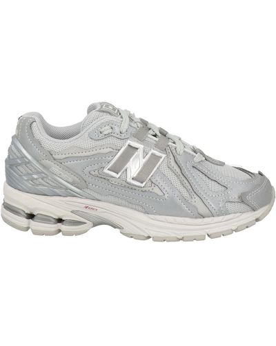 New Balance Sneakers - Grau