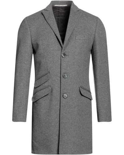 Exibit Coat - Gray