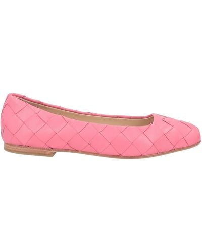 Lola Cruz Ballet Flats - Pink
