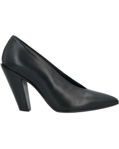 A.F.Vandevorst Court Shoes - Black