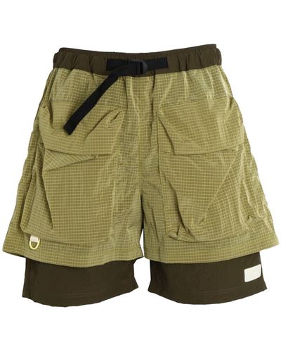 LC23 Shorts & Bermudashorts - Grün