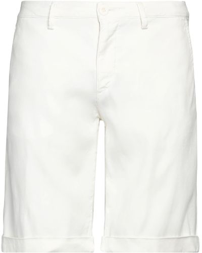 Modfitters Shorts & Bermuda Shorts - White