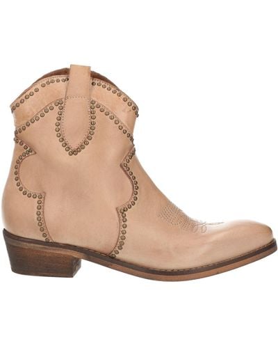 Zoe Ankle Boots - Natural