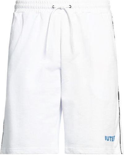 Iuter Shorts & Bermuda Shorts - White
