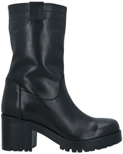 Archive Ankle Boots - Black