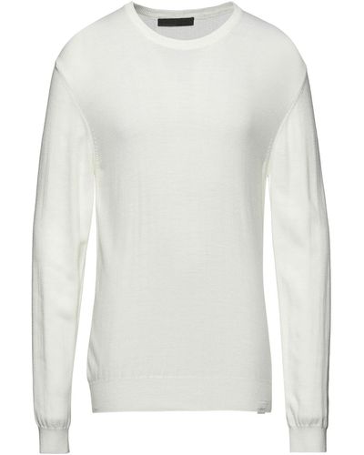 Exte Sweater - White
