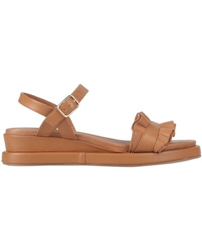 Inuovo Sandals - Brown