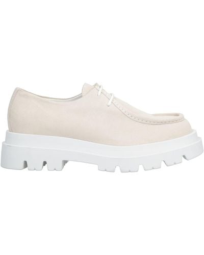 Lemarè Lace-up Shoes - White
