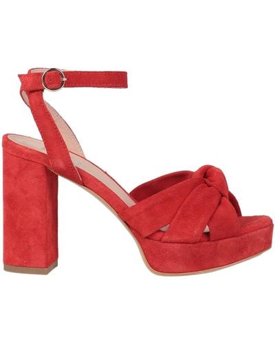 Rebel Queen Sandals - Red