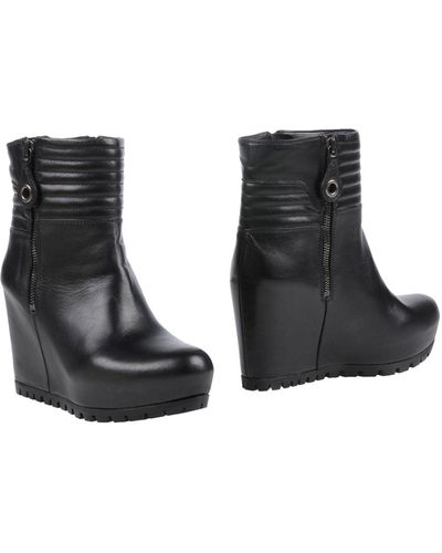 Car Shoe Ankle Boots - Black