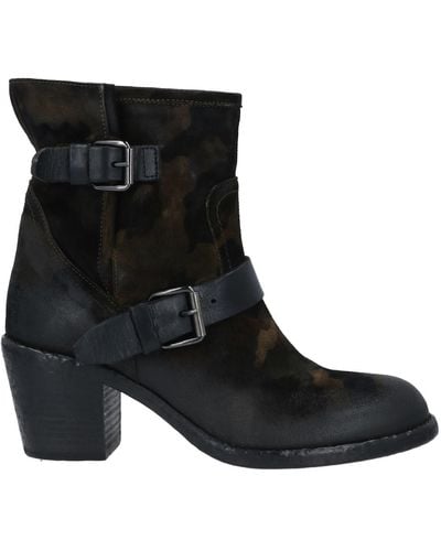 Strategia Ankle Boots - Black