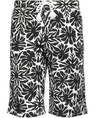 Paolo Pecora Shorts & Bermuda Shorts - Black